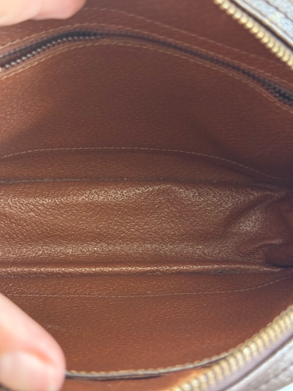 Louis Vuitton 💫 Senlis Vintage Monogram Crossbody Camera Bag - Picture 11 of 17